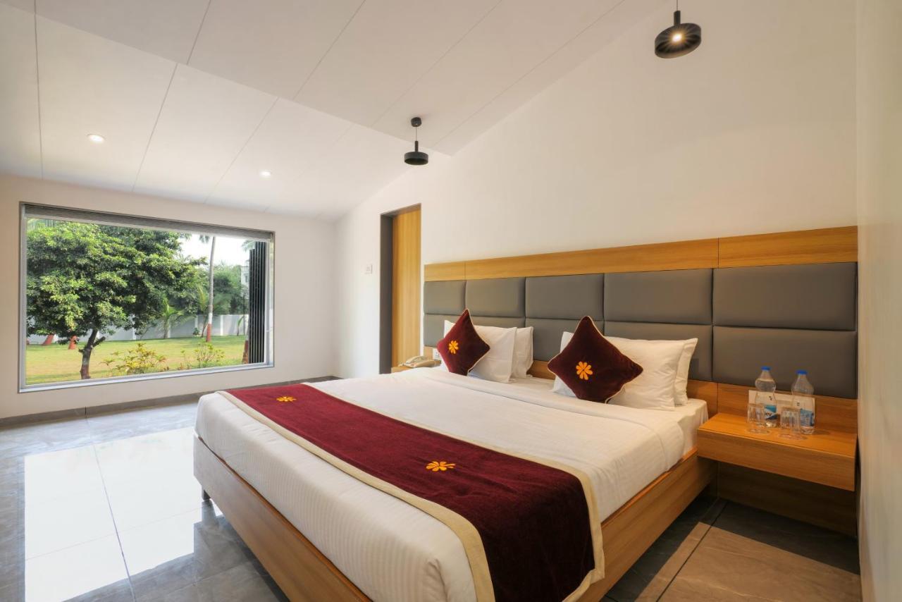 Gold Beach Villa Daman Ngoại thất bức ảnh